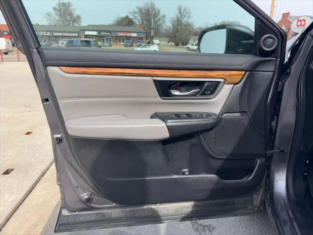 used 2017 Honda CR-V car, priced at $17,999