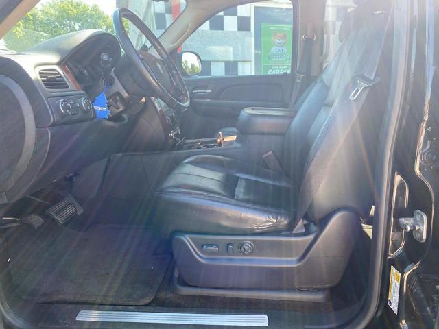 used 2008 Chevrolet Suburban car, priced at $9,000