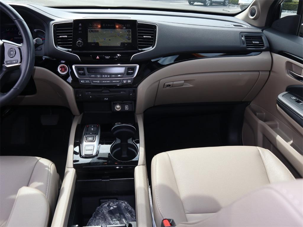 used 2022 Honda Pilot car, priced at $35,329