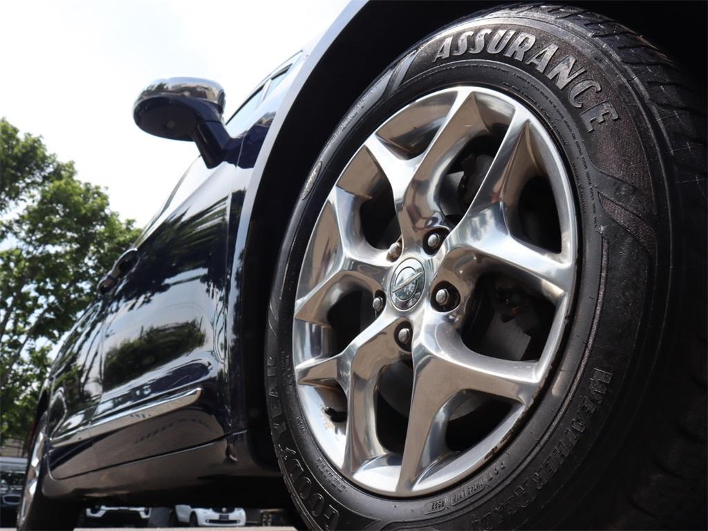 used 2018 Chrysler Pacifica car, priced at $18,995