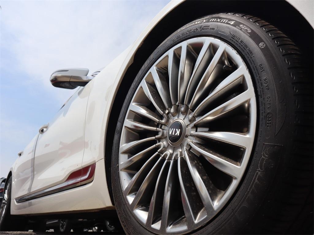 used 2020 Kia K900 car, priced at $32,983