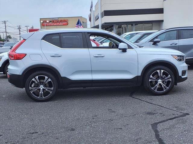 used 2021 Volvo XC40 car, priced at $27,488