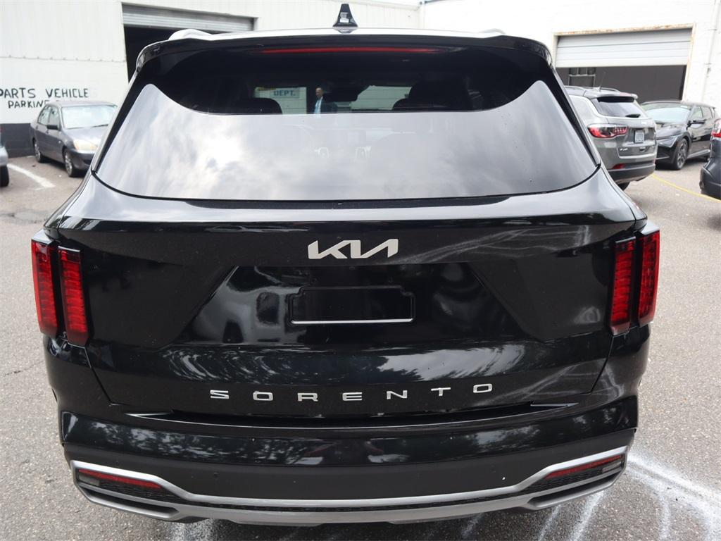 used 2022 Kia Sorento Hybrid car, priced at $27,873