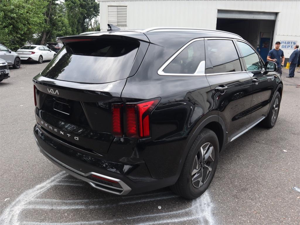 used 2022 Kia Sorento Hybrid car, priced at $27,873