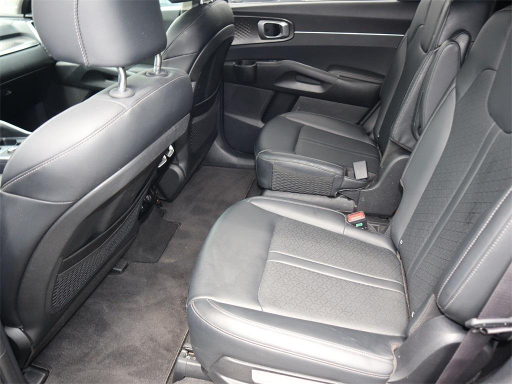 used 2022 Kia Sorento Hybrid car, priced at $27,873
