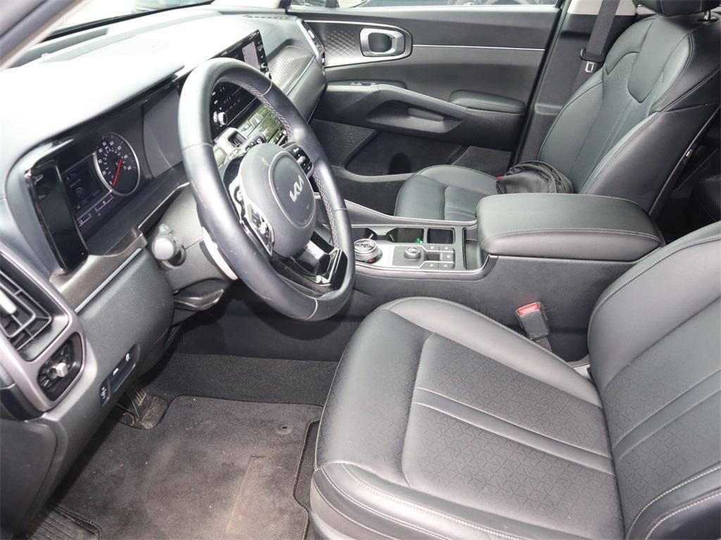 used 2022 Kia Sorento Hybrid car, priced at $27,873