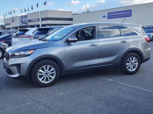 used 2019 Kia Sorento car, priced at $17,137