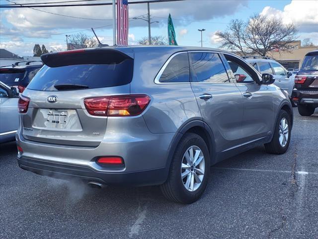 used 2019 Kia Sorento car, priced at $17,137