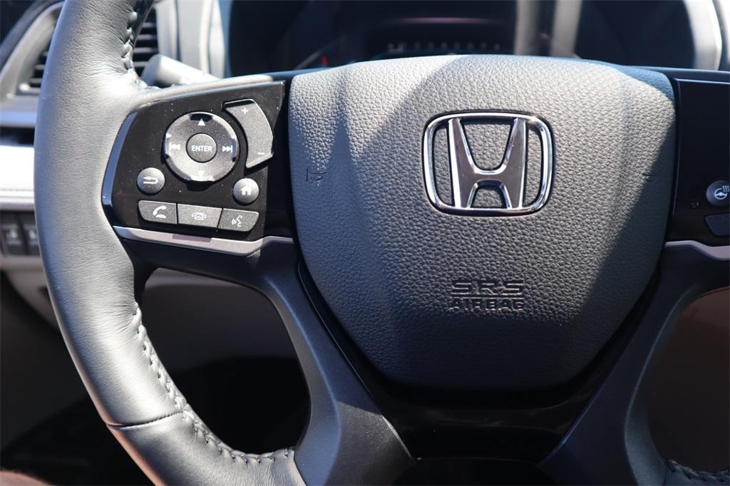 used 2024 Honda Odyssey car, priced at $43,848