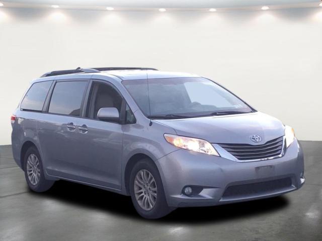 used 2014 Toyota Sienna car, priced at $18,562