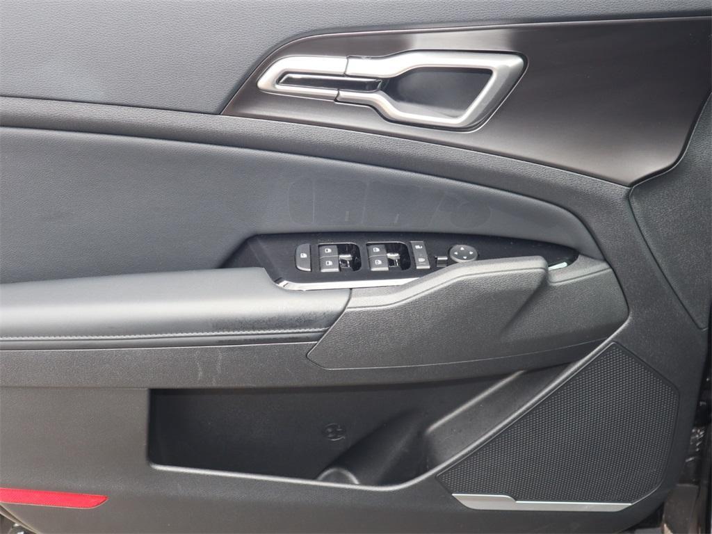 used 2023 Kia Sportage Hybrid car, priced at $27,201