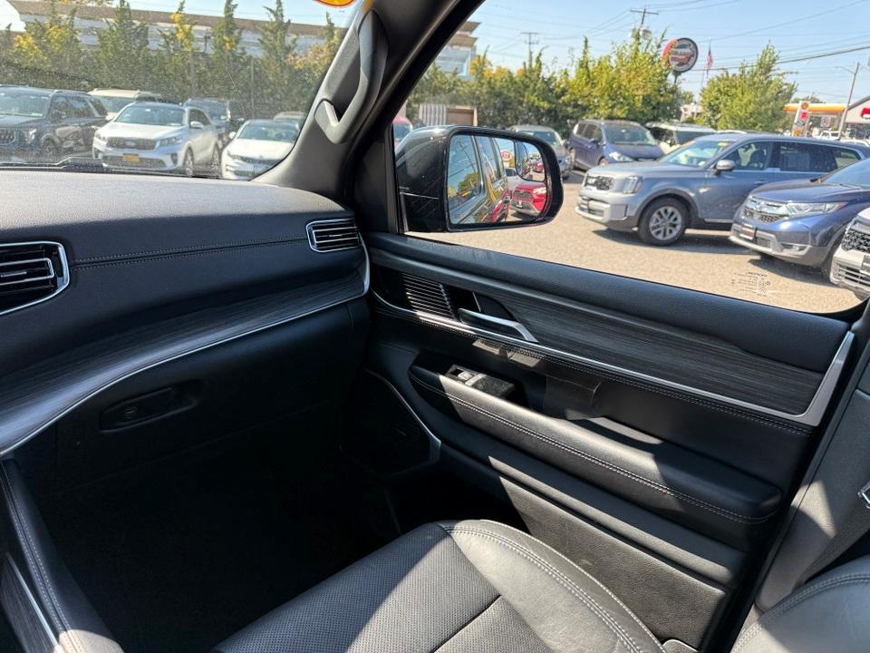 used 2023 Jeep Wagoneer L car, priced at $36,028