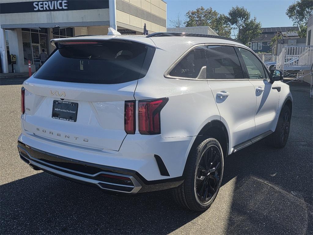 used 2022 Kia Sorento car, priced at $30,379