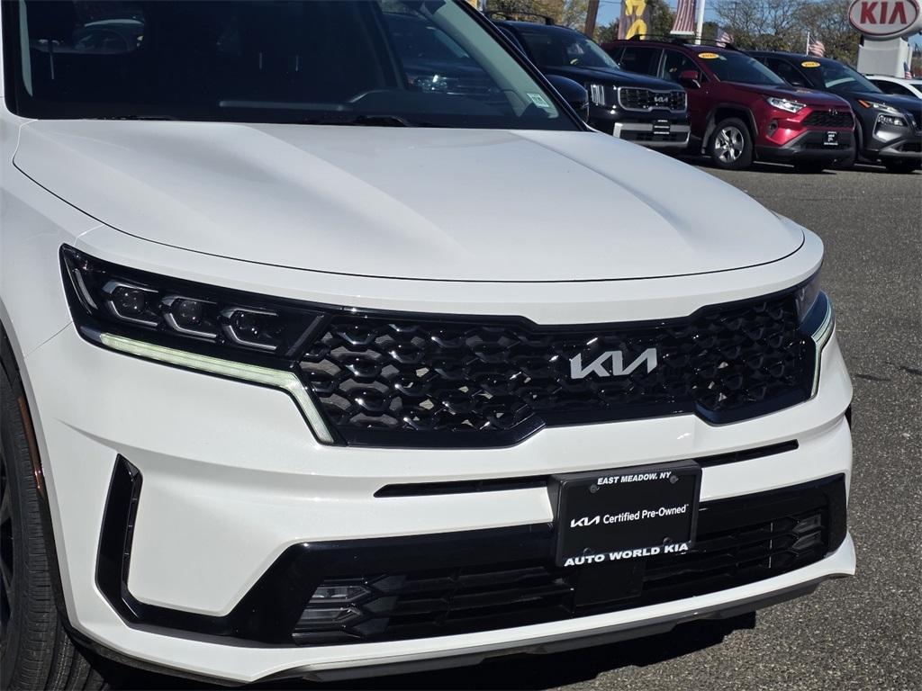 used 2022 Kia Sorento car, priced at $30,379