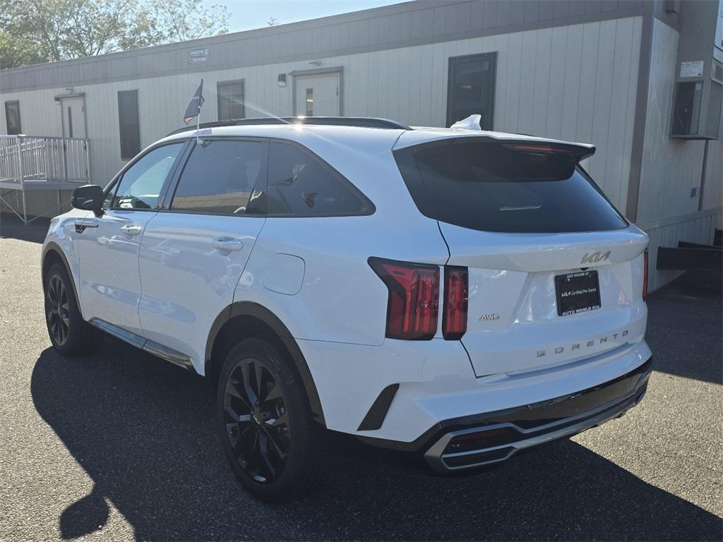 used 2022 Kia Sorento car, priced at $30,379