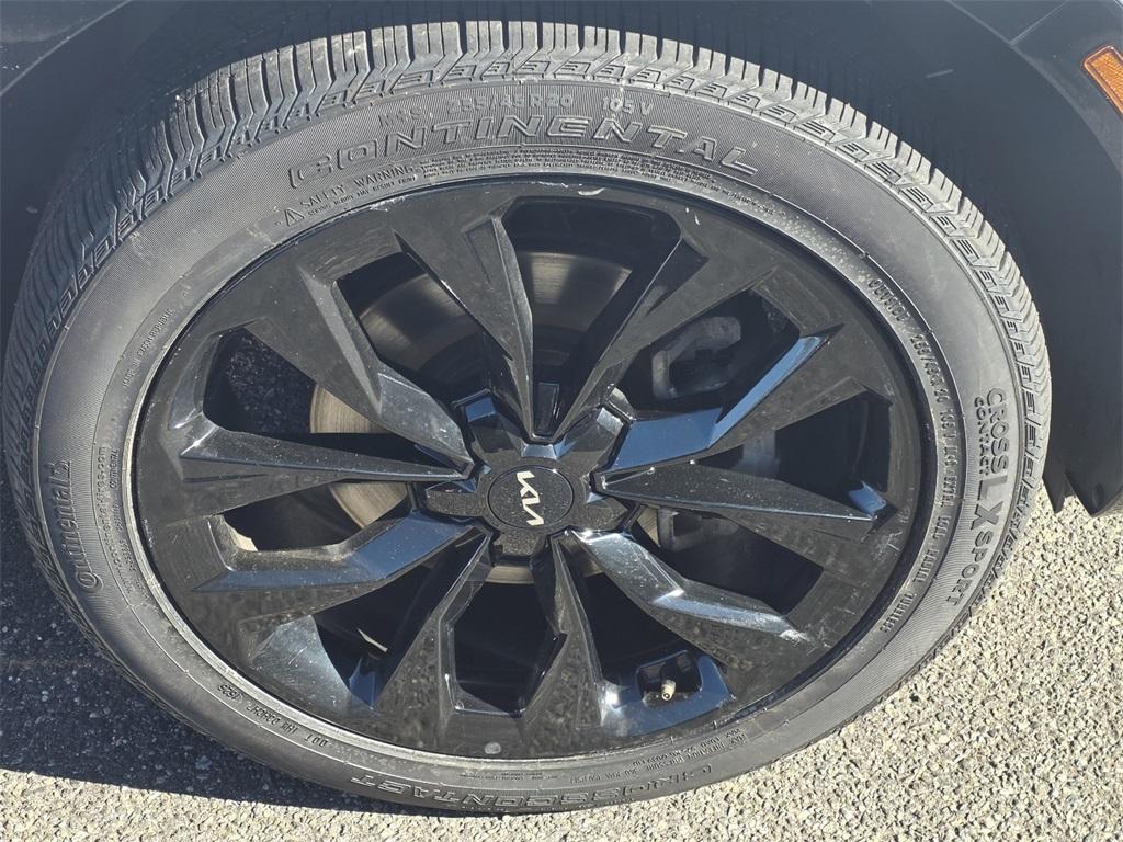 used 2022 Kia Sorento car, priced at $30,379