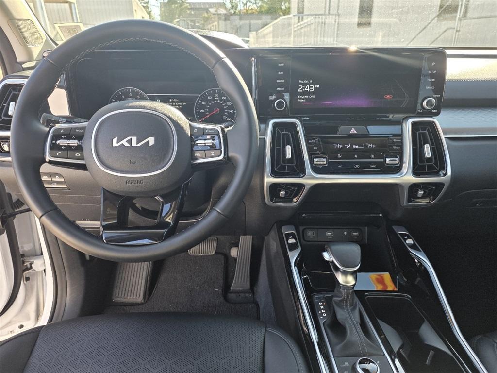 used 2022 Kia Sorento car, priced at $30,379