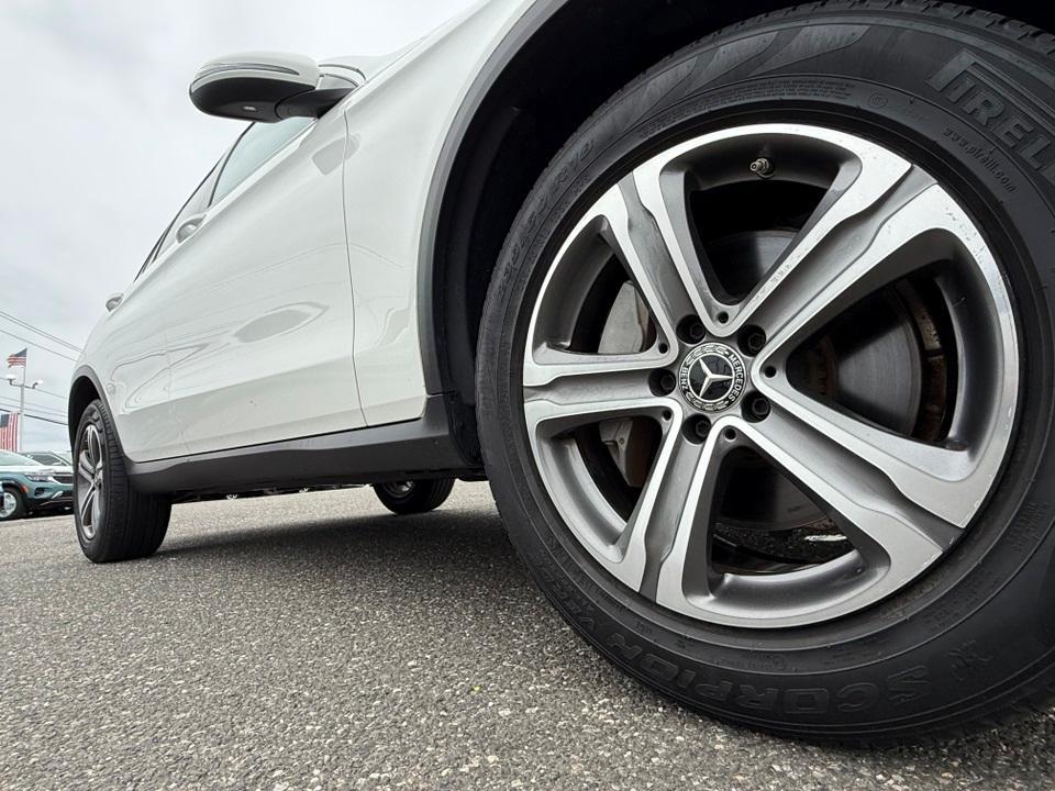 used 2019 Mercedes-Benz GLC 300 car, priced at $20,799