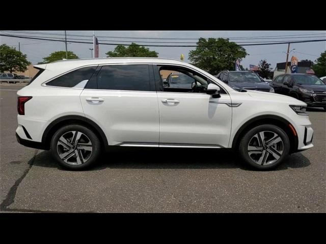 used 2023 Kia Sorento Hybrid car, priced at $32,348