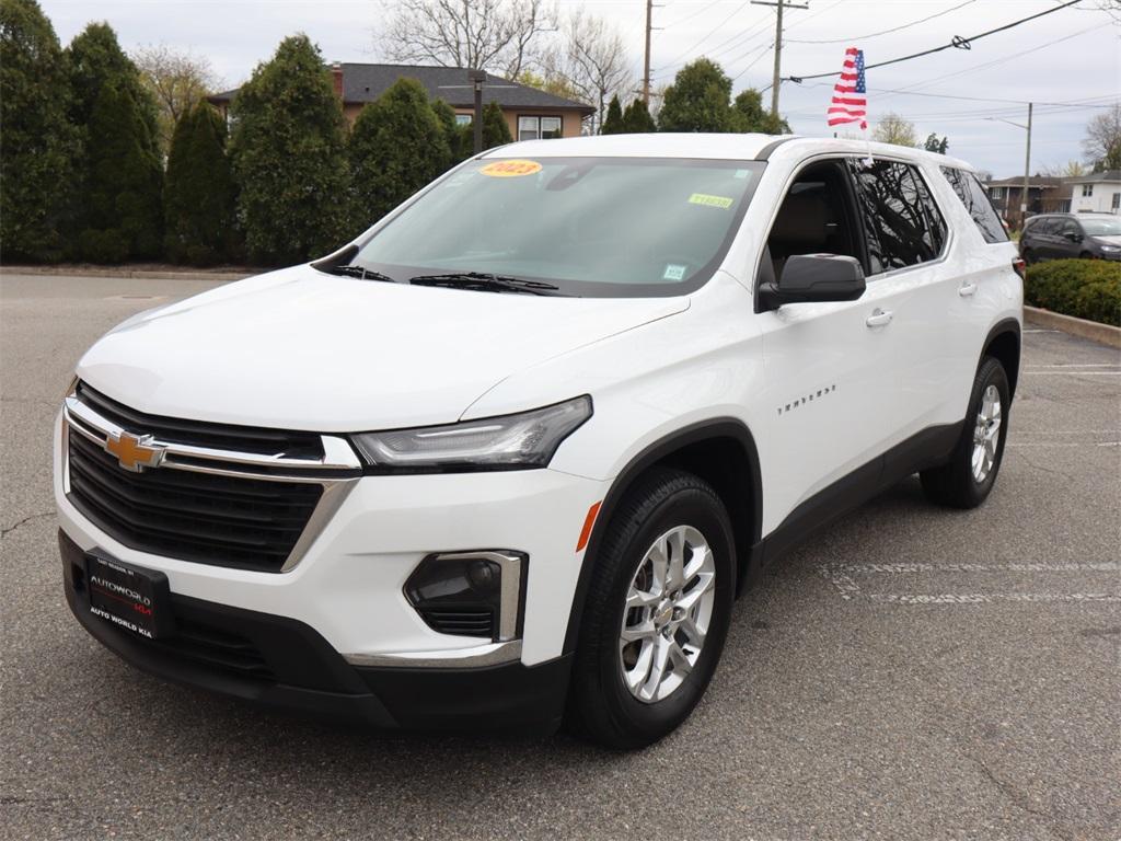 used 2023 Chevrolet Traverse car, priced at $27,877