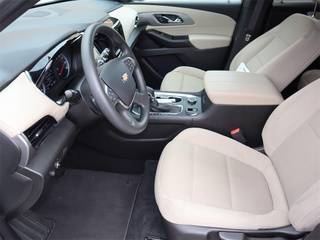 used 2023 Chevrolet Traverse car, priced at $27,877