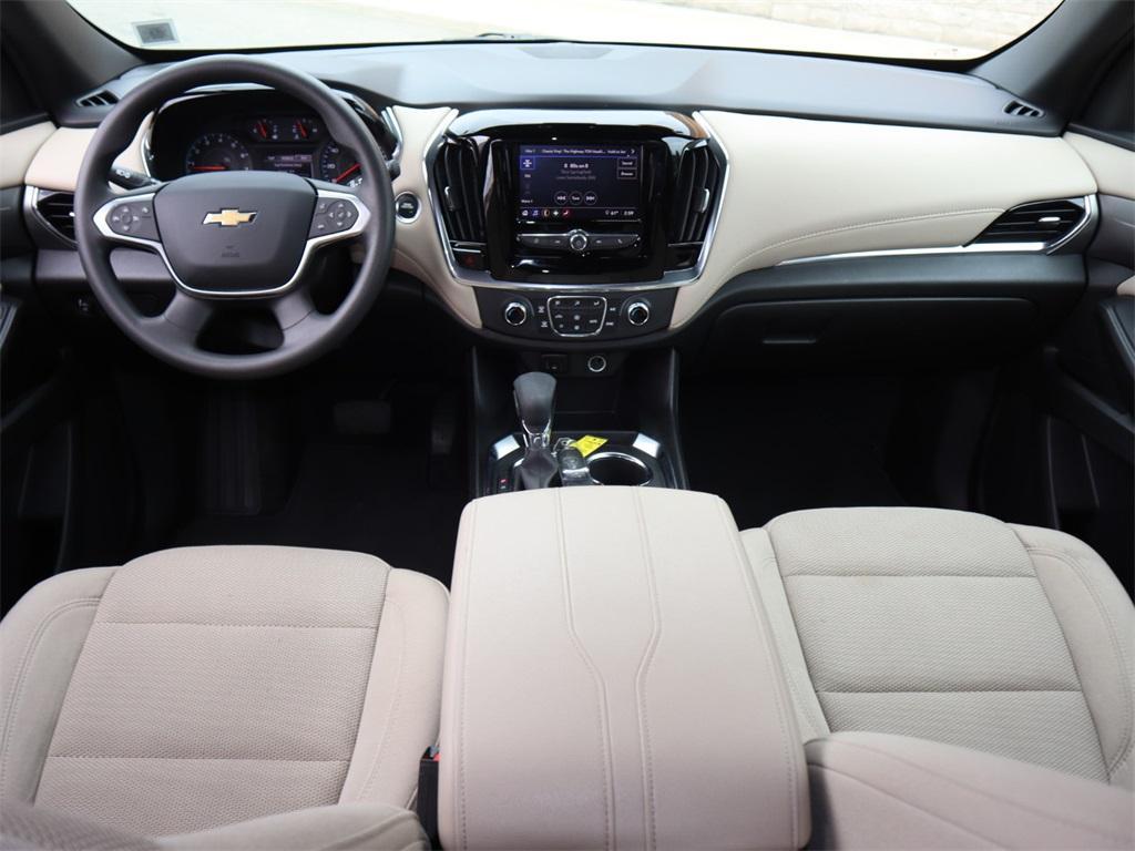 used 2023 Chevrolet Traverse car, priced at $27,877