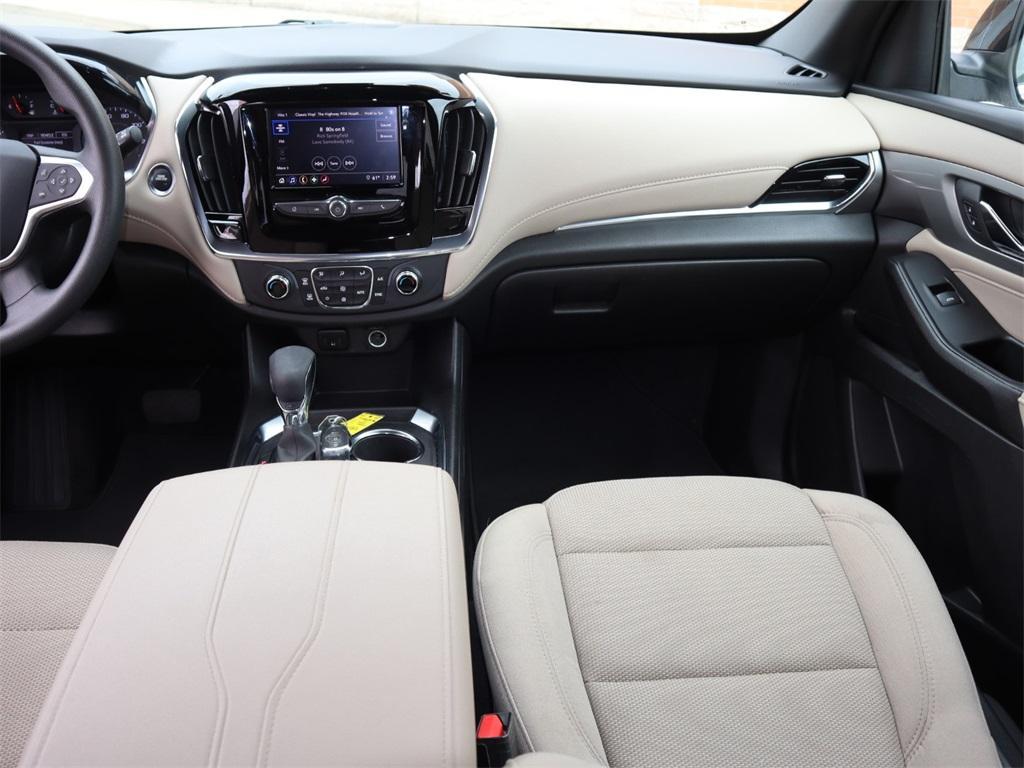 used 2023 Chevrolet Traverse car, priced at $27,877