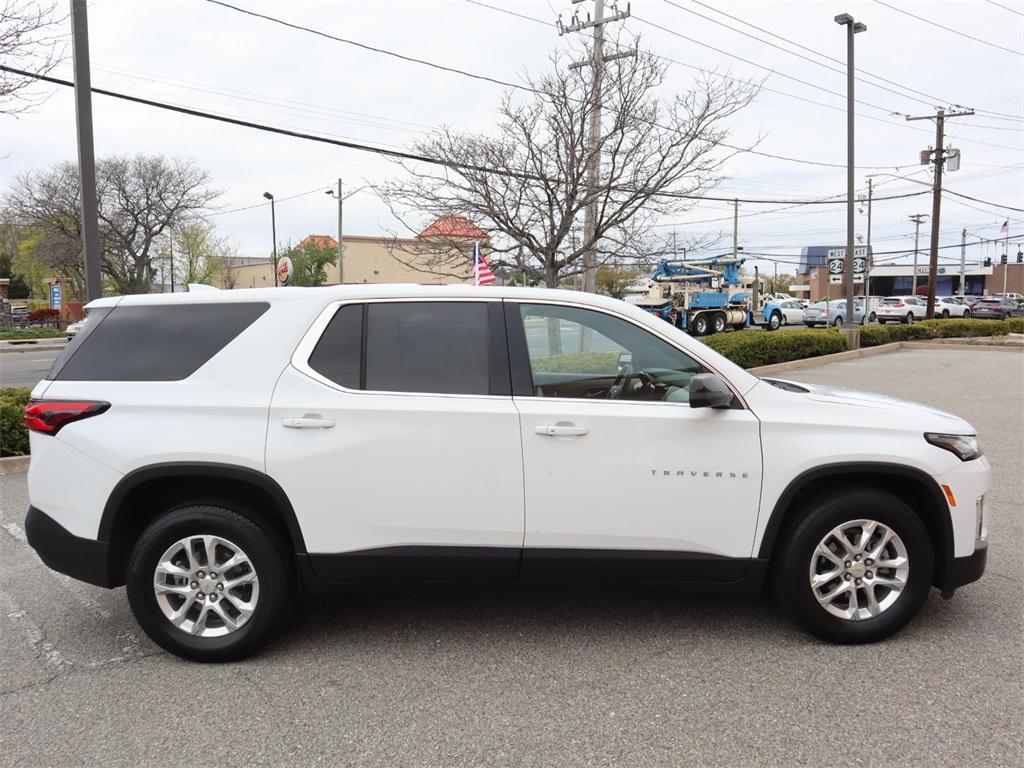 used 2023 Chevrolet Traverse car, priced at $27,877