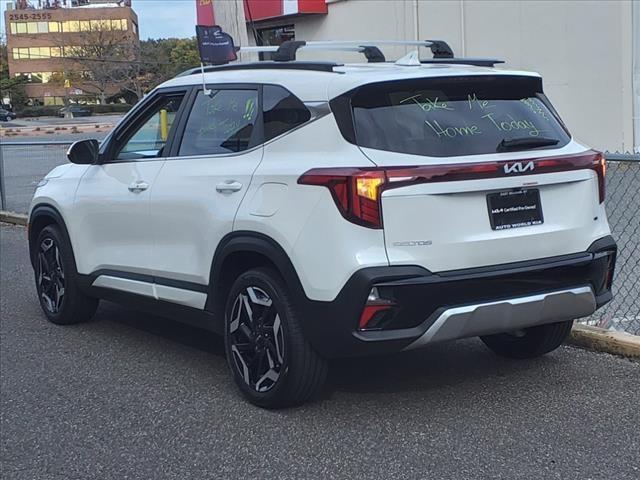 new 2024 Kia Seltos car, priced at $33,030