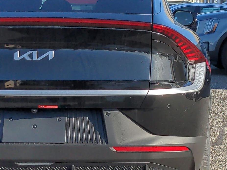 new 2024 Kia EV6 car, priced at $51,910