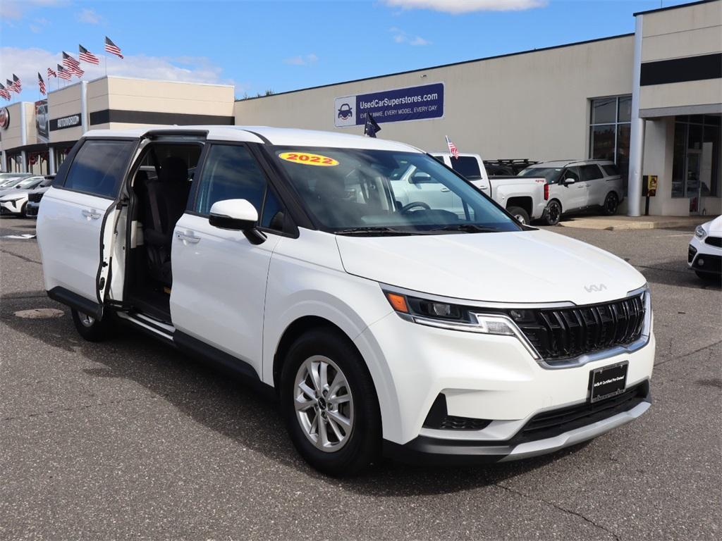 used 2022 Kia Carnival car, priced at $28,822
