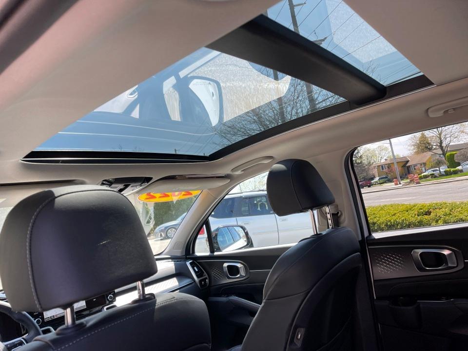 used 2022 Kia Sorento car, priced at $29,761