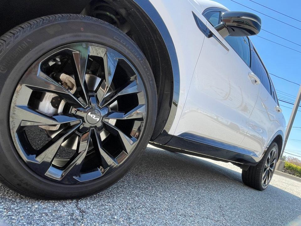 used 2022 Kia Sorento car, priced at $29,761