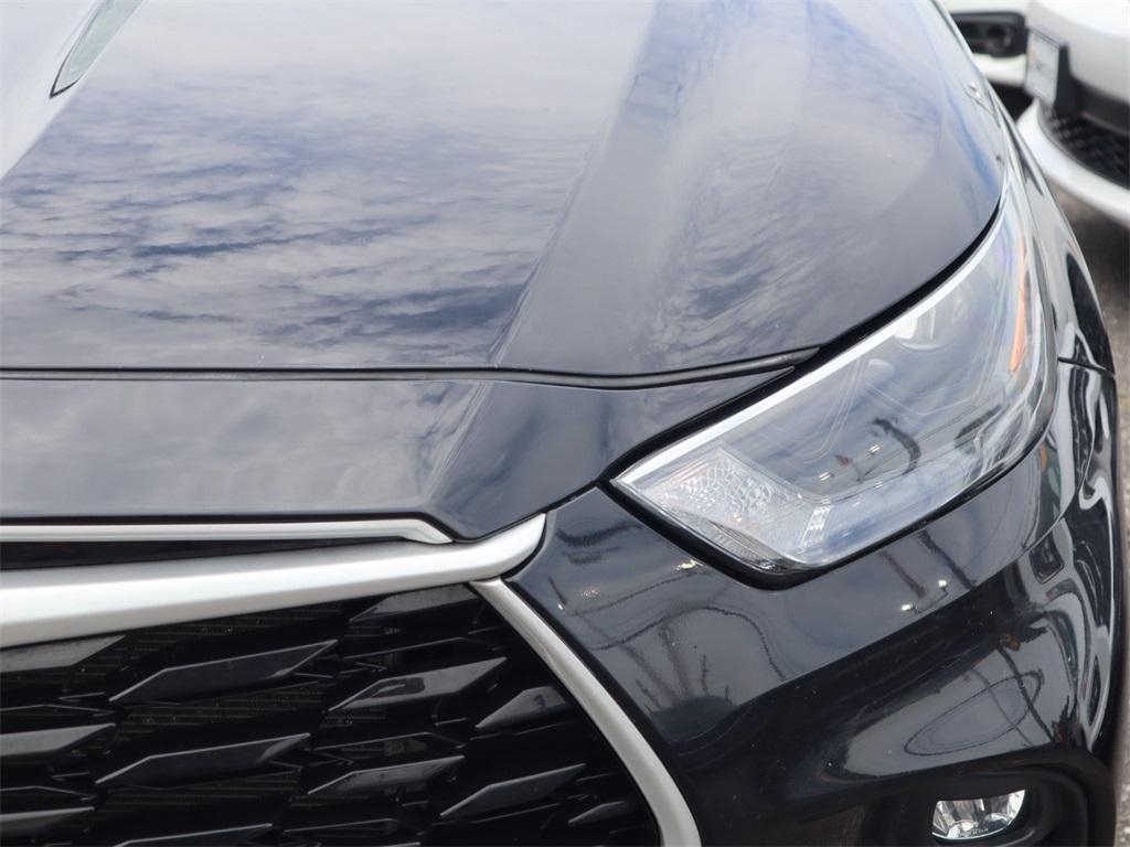 used 2023 Toyota Highlander car, priced at $29,422