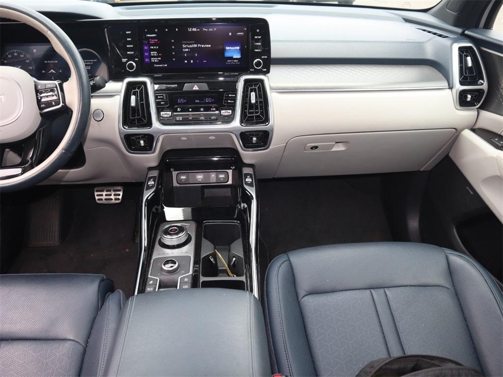 used 2022 Kia Sorento Plug-In Hybrid car, priced at $31,938
