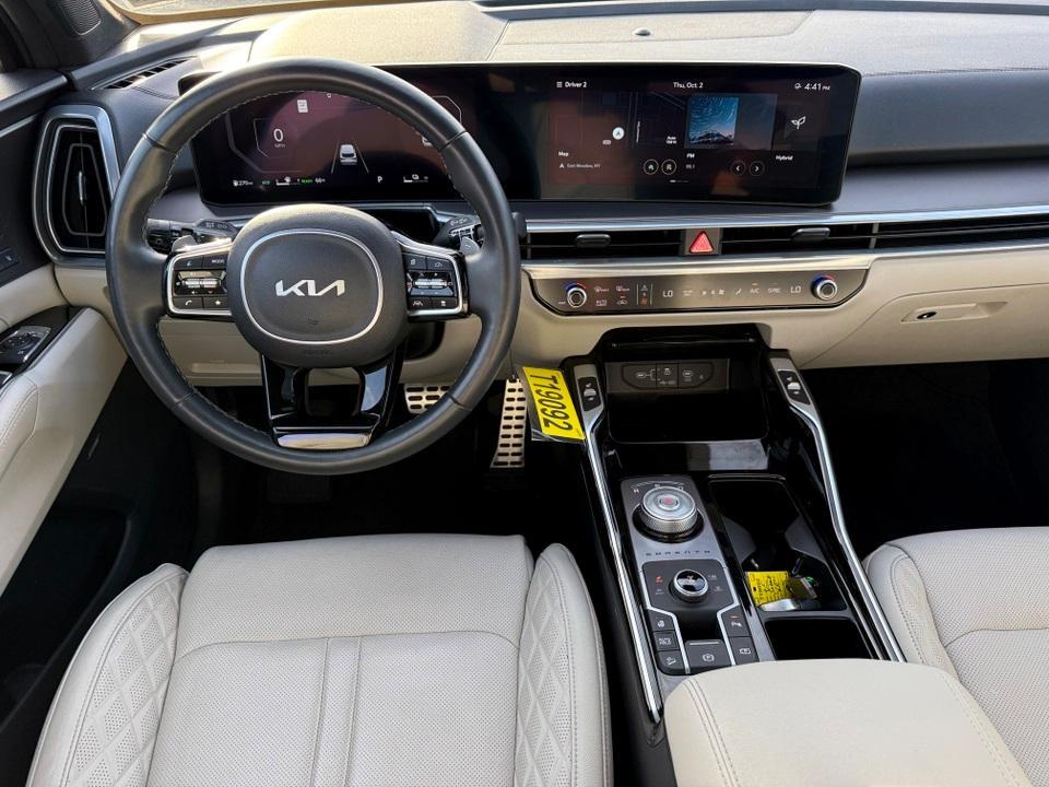 used 2025 Kia Sorento Hybrid car, priced at $37,054