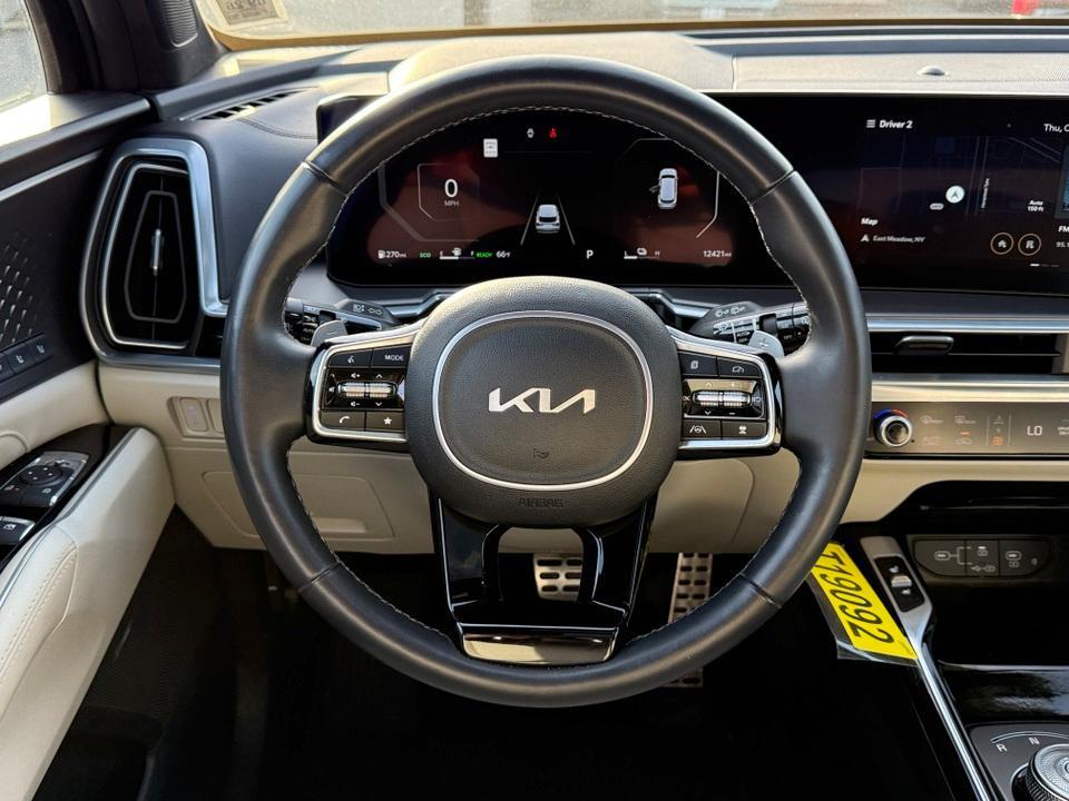 used 2025 Kia Sorento Hybrid car, priced at $37,054