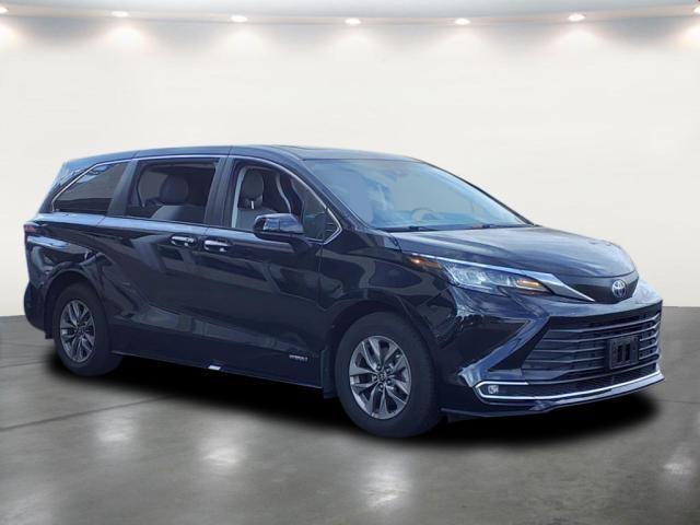 used 2021 Toyota Sienna car, priced at $39,258