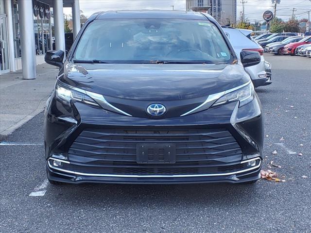 used 2021 Toyota Sienna car, priced at $39,258