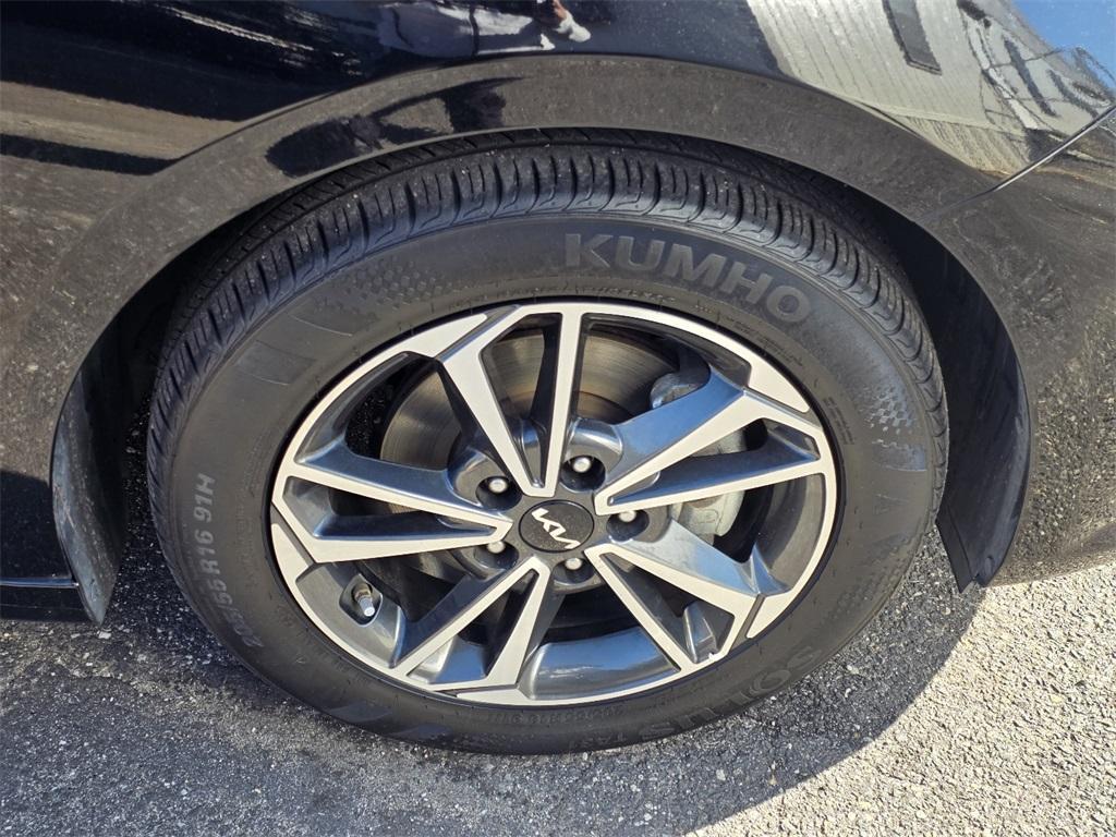 used 2023 Kia Forte car, priced at $16,202