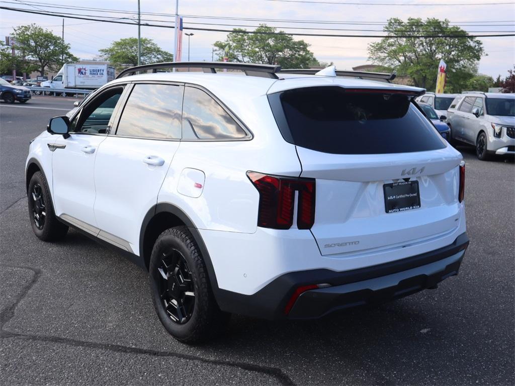used 2024 Kia Sorento car, priced at $40,402