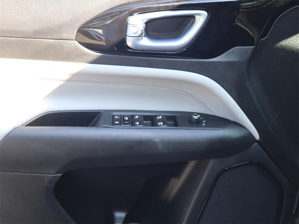 used 2023 Jeep Compass car, priced at $25,038