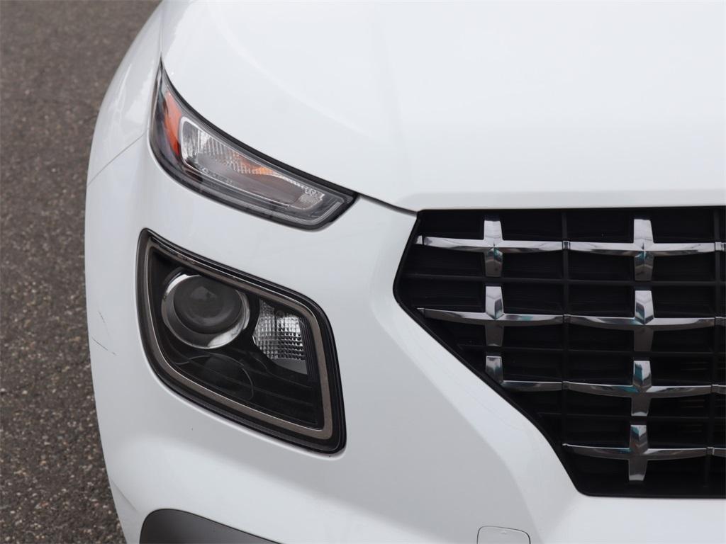 used 2022 Hyundai Venue car, priced at $17,399