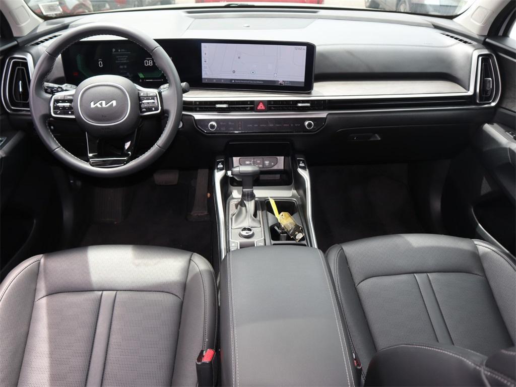 used 2024 Kia Sorento car, priced at $37,163