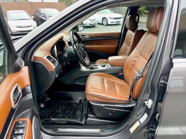 used 2016 Jeep Grand Cherokee car, priced at $15,999