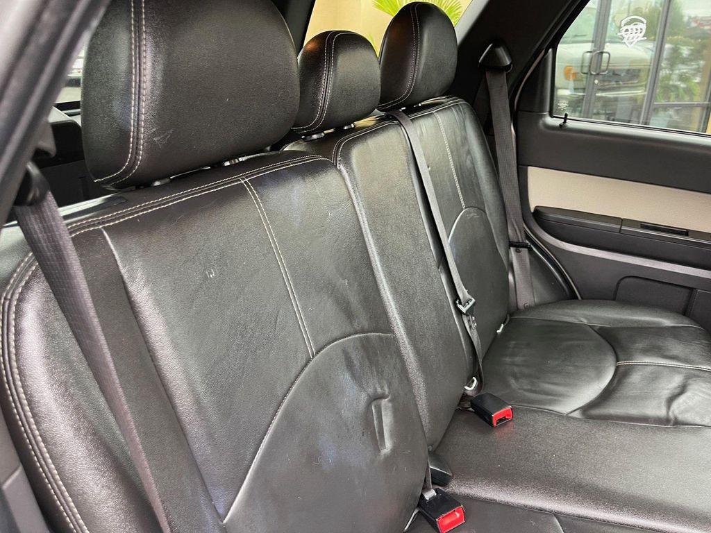 used 2010 Mercury Mariner car, priced at $7,500