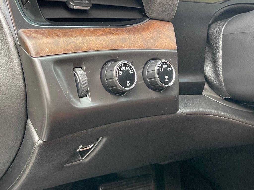 used 2015 Cadillac Escalade ESV car, priced at $20,999