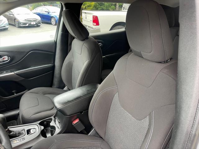 used 2019 Jeep Cherokee car, priced at $16,999