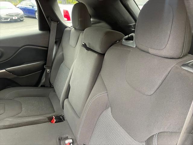 used 2019 Jeep Cherokee car, priced at $16,999