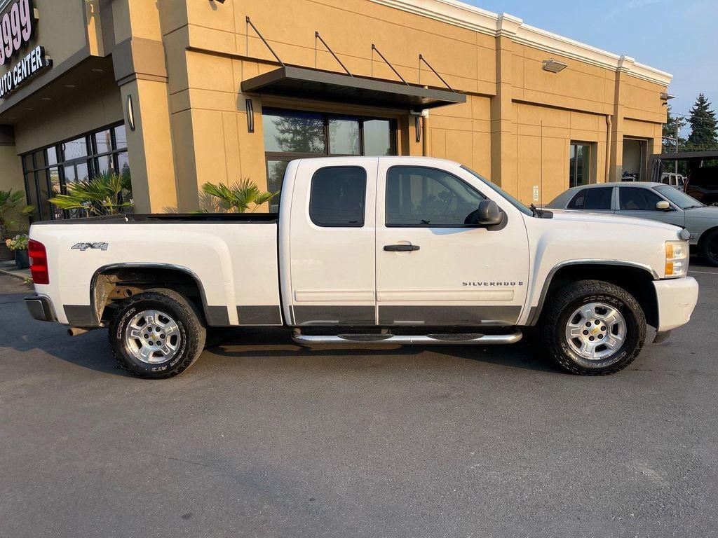 used 2009 Chevrolet Silverado 1500 car, priced at $10,999